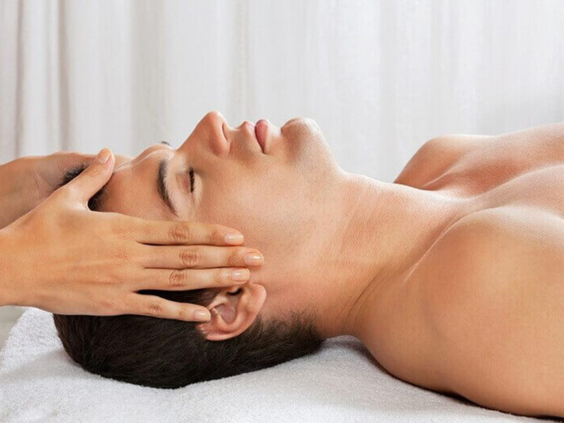 Massaggio antistress per lui rilassante e rigenerante