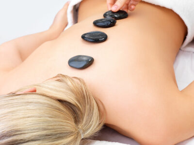 Stone Energy massage per lui, pietre calde e shiatsu