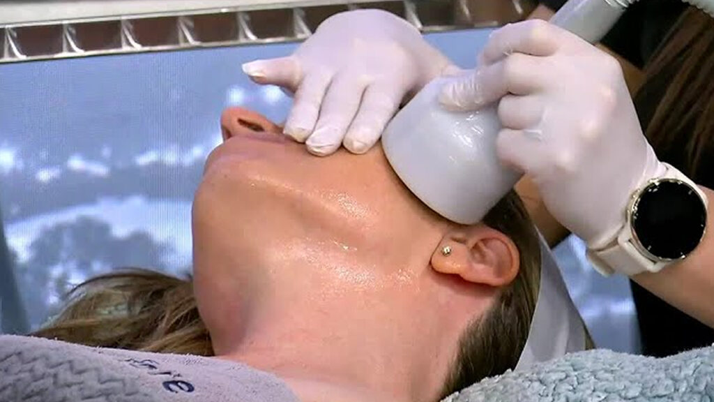 CryoLift per ringiovanire e rassodare la pelle del viso e del collo